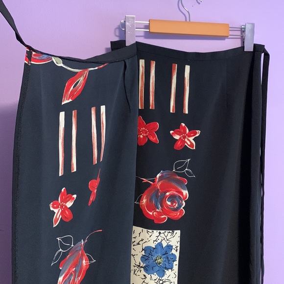 Vintage Mark Edwards flower detail wrap skirt - Picture 4 of 8